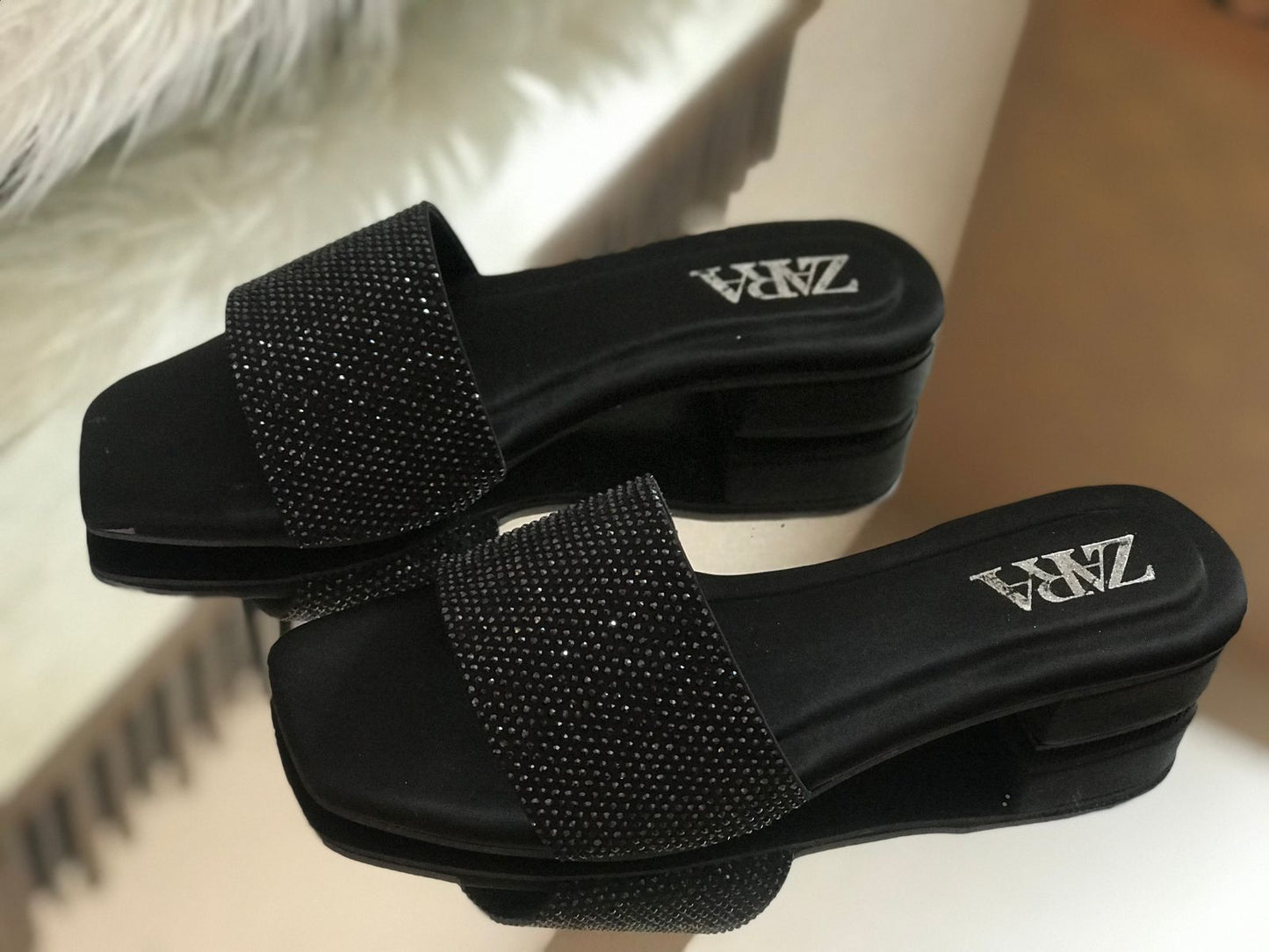 Women’s Crystal Stone Block-Heel Sliders