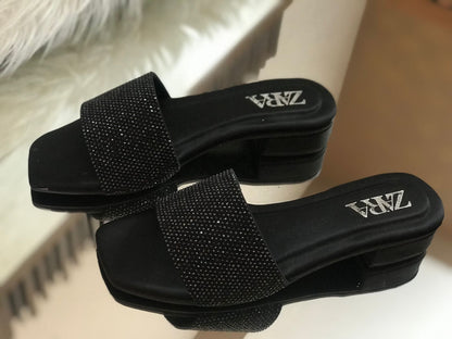 Women’s Crystal Stone Block-Heel Sliders