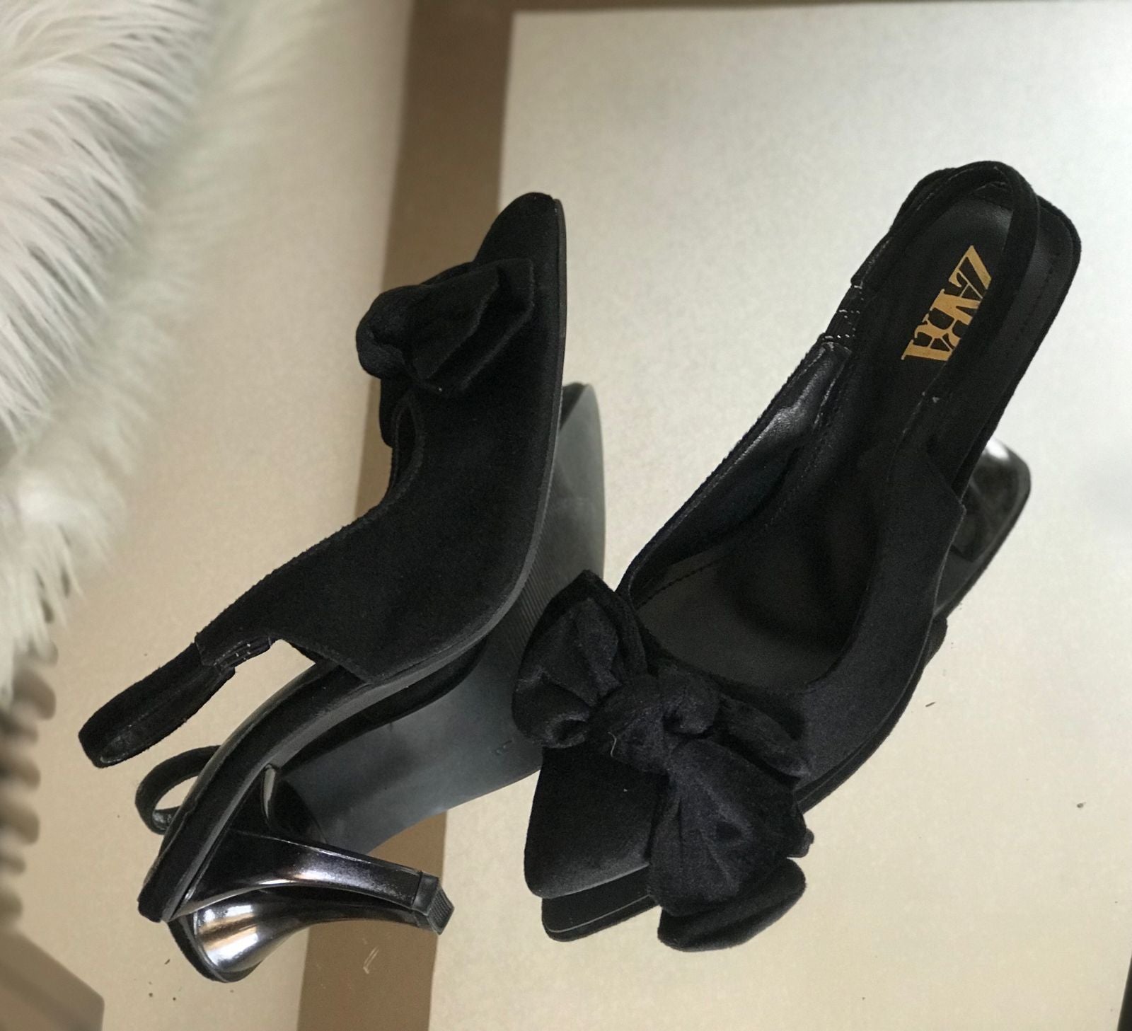 ZARA Bow Velvet&nbsp;Heel