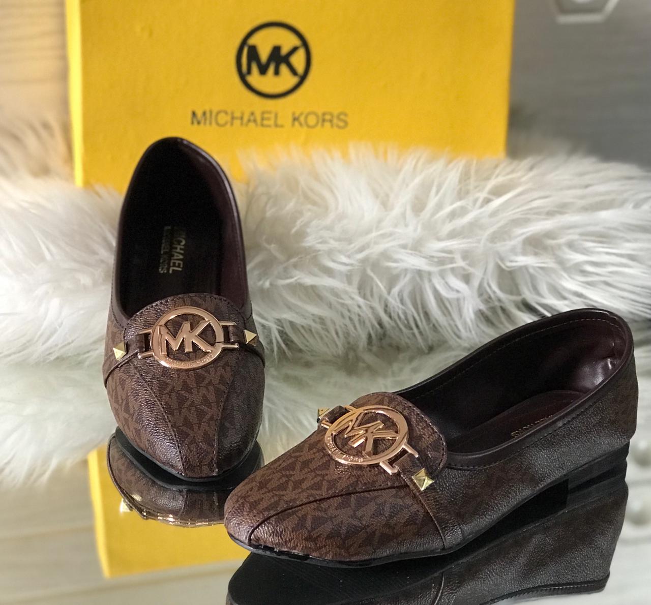 Elegant Monogram Loafers For Women