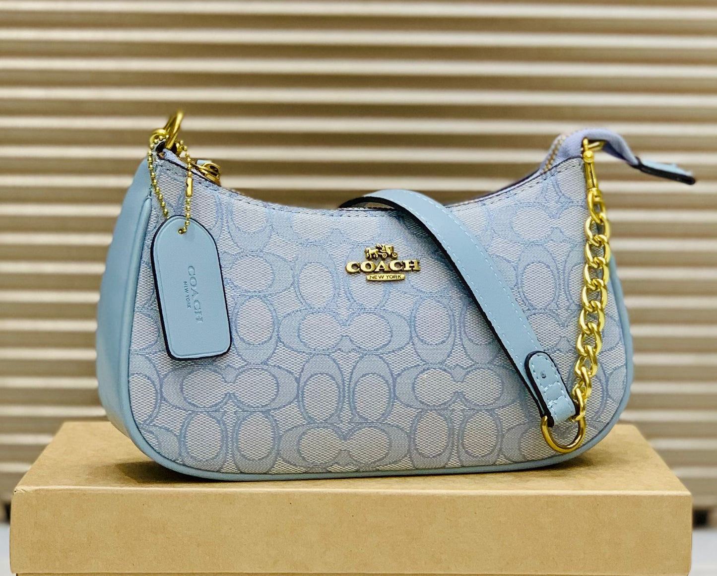 Elite Signature Curve Shoulder Bag