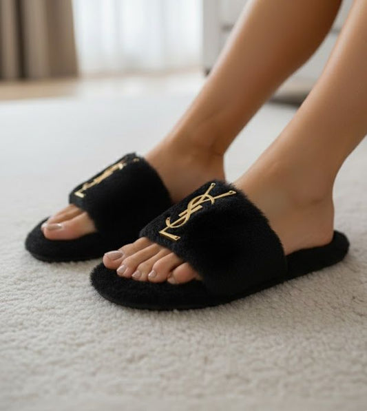 Luxury Fur Comfort Slides – Black Edition