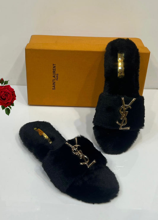 Luxury Fur Comfort Slides – Black Edition