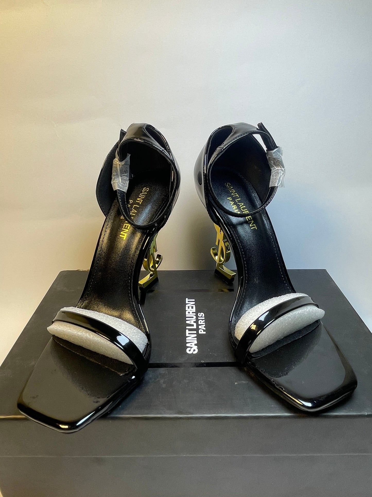 Logo Heel Sandals – Black Edition
